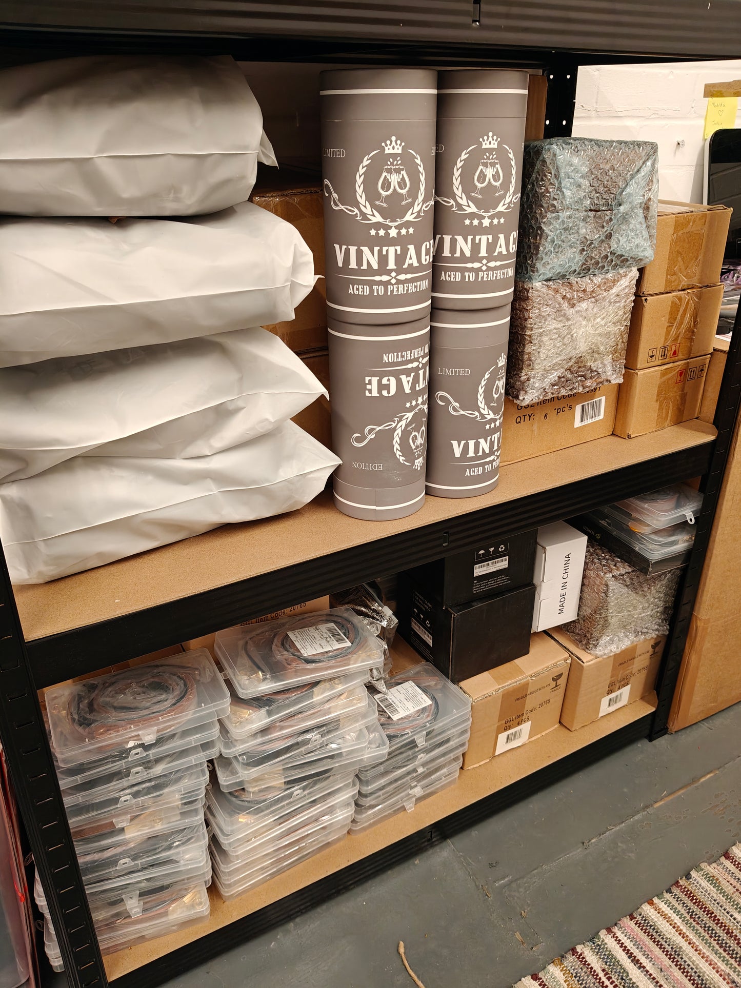 *LIMITED SUPPLY* Old stock clear out Mixed box - Customer returns/clearance